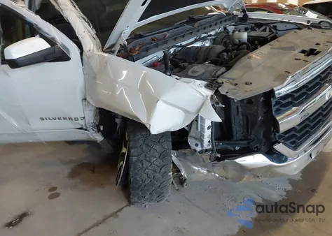 2018 Chevrolet Silverado 1500 1Lt z USA, uszkodzony, nr VIN 1GCRCREC3JZ155077